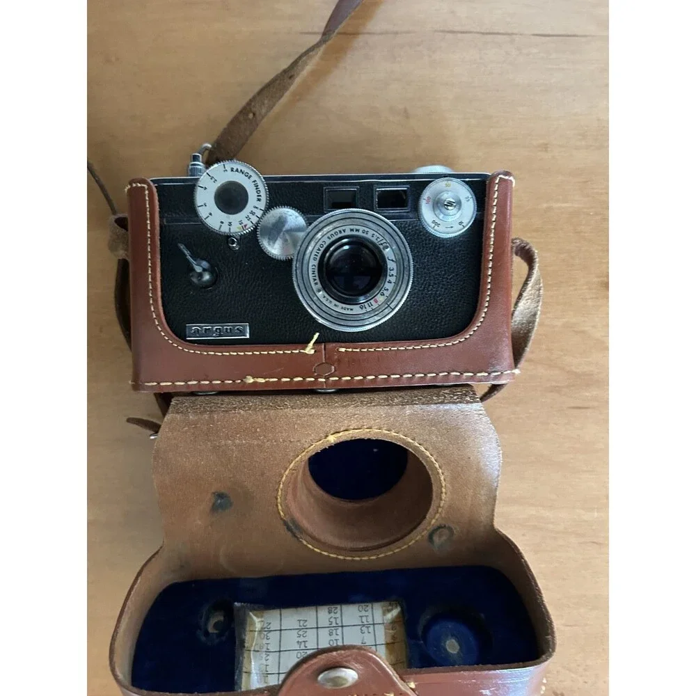 Vintage Argus C3 35mm Film Camera w/Leather Case Untested